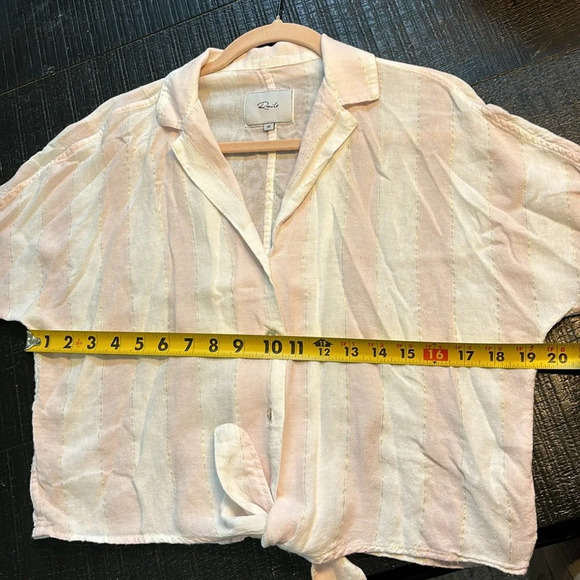Rails Marley Lotus Stripe Button Down Cropped Shirt Top in Pink & White Size XS - Picture 10 of 12